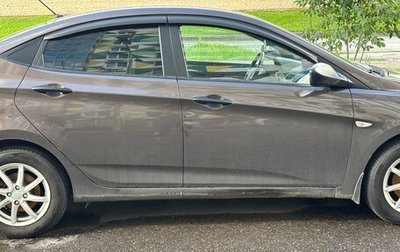 Hyundai Solaris II рестайлинг, 2015 год, 1 000 050 рублей, 1 фотография
