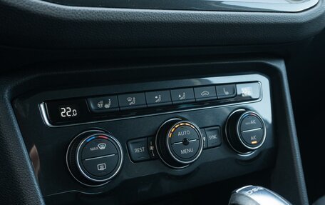Volkswagen Tiguan II, 2019 год, 2 314 000 рублей, 21 фотография