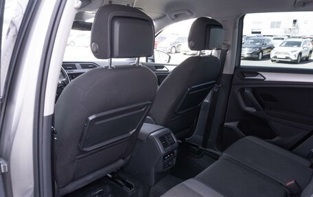 Volkswagen Tiguan II, 2019 год, 2 314 000 рублей, 10 фотография