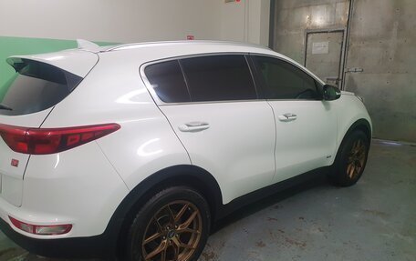 KIA Sportage IV рестайлинг, 2018 год, 2 490 000 рублей, 6 фотография