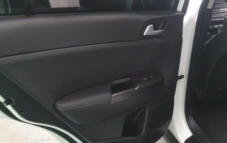 KIA Sportage IV рестайлинг, 2018 год, 2 490 000 рублей, 30 фотография