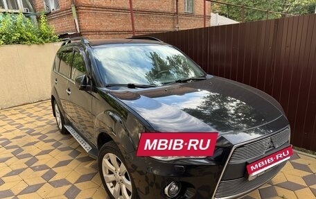 Mitsubishi Outlander III рестайлинг 3, 2011 год, 1 400 000 рублей, 4 фотография