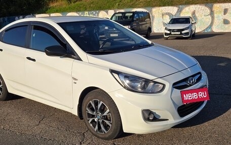 Hyundai Solaris II рестайлинг, 2013 год, 920 000 рублей, 3 фотография