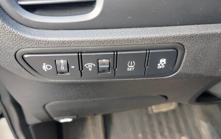 KIA Rio IV, 2018 год, 1 250 000 рублей, 12 фотография