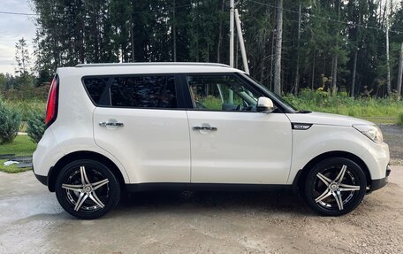 KIA Soul II рестайлинг, 2018 год, 1 590 000 рублей, 12 фотография