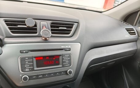KIA Rio III рестайлинг, 2015 год, 1 040 000 рублей, 18 фотография