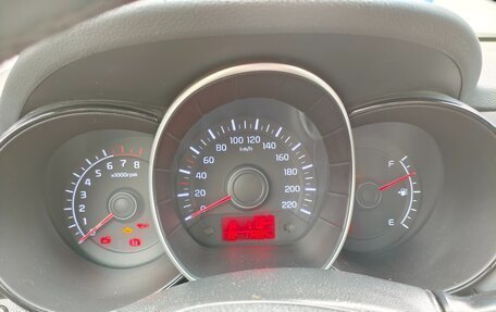KIA Rio III рестайлинг, 2015 год, 1 040 000 рублей, 17 фотография