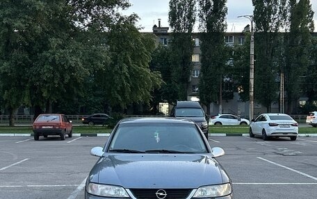 Opel Vectra B рестайлинг, 2001 год, 185 000 рублей, 1 фотография