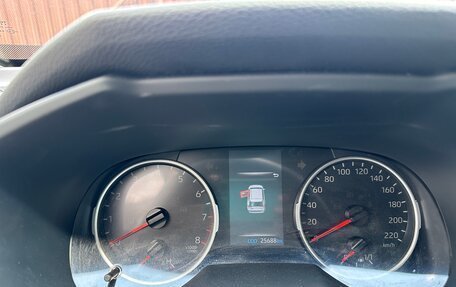 Toyota RAV4, 2022 год, 3 300 000 рублей, 8 фотография