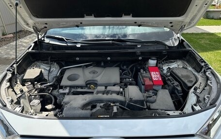 Toyota RAV4, 2022 год, 3 300 000 рублей, 23 фотография