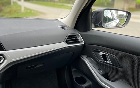 BMW 3 серия, 2019 год, 2 700 000 рублей, 4 фотография