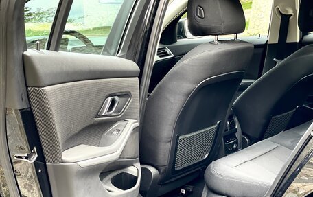 BMW 3 серия, 2019 год, 2 700 000 рублей, 10 фотография