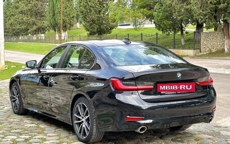 BMW 3 серия, 2019 год, 2 700 000 рублей, 19 фотография