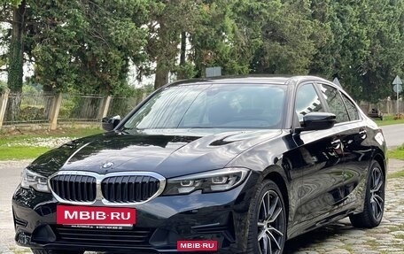 BMW 3 серия, 2019 год, 2 700 000 рублей, 21 фотография
