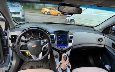 Chevrolet Cruze II, 2010 год, 630 000 рублей, 7 фотография