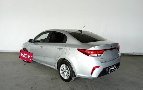 KIA Rio IV, 2018 год, 1 439 000 рублей, 6 фотография