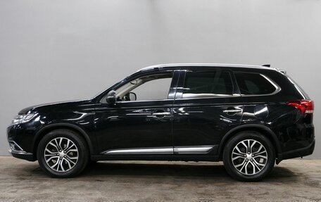 Mitsubishi Outlander III рестайлинг 3, 2017 год, 2 200 000 рублей, 4 фотография