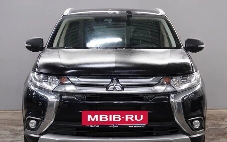 Mitsubishi Outlander III рестайлинг 3, 2017 год, 2 200 000 рублей, 2 фотография
