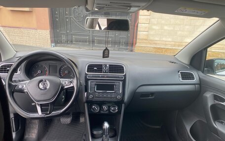 Volkswagen Polo VI (EU Market), 2017 год, 1 100 000 рублей, 5 фотография
