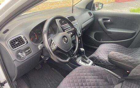 Volkswagen Polo VI (EU Market), 2017 год, 1 100 000 рублей, 7 фотография