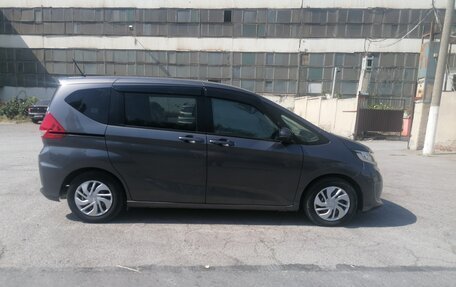 Honda Freed II, 2018 год, 1 850 000 рублей, 4 фотография