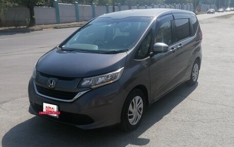 Honda Freed II, 2018 год, 1 850 000 рублей, 2 фотография