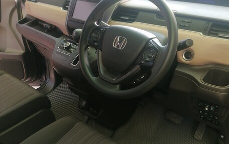 Honda Freed II, 2018 год, 1 850 000 рублей, 8 фотография