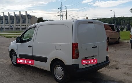Peugeot Partner II рестайлинг 2, 2011 год, 600 000 рублей, 4 фотография