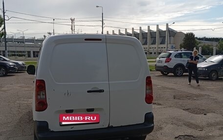 Peugeot Partner II рестайлинг 2, 2011 год, 600 000 рублей, 6 фотография