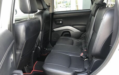 Mitsubishi Outlander III рестайлинг 3, 2011 год, 1 170 000 рублей, 11 фотография