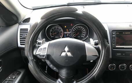 Mitsubishi Outlander III рестайлинг 3, 2011 год, 1 170 000 рублей, 12 фотография