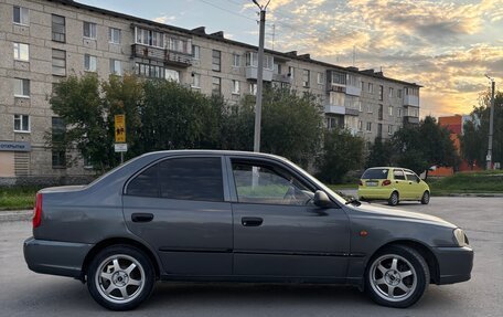Hyundai Accent II, 2004 год, 400 000 рублей, 5 фотография