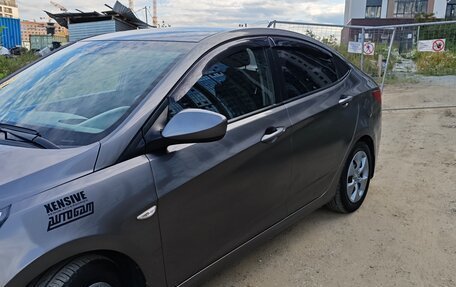 Hyundai Solaris II рестайлинг, 2014 год, 1 050 000 рублей, 4 фотография