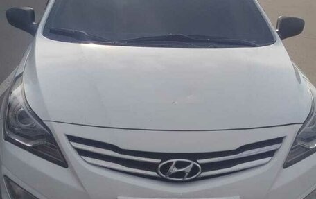 Hyundai Solaris II рестайлинг, 2014 год, 1 200 000 рублей, 2 фотография