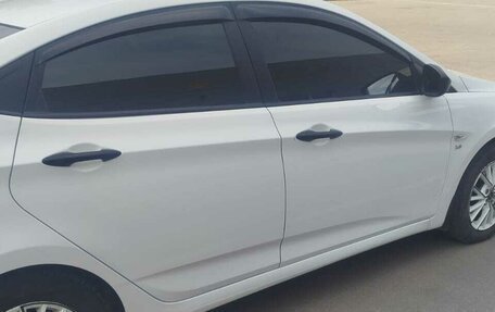 Hyundai Solaris II рестайлинг, 2014 год, 1 200 000 рублей, 7 фотография