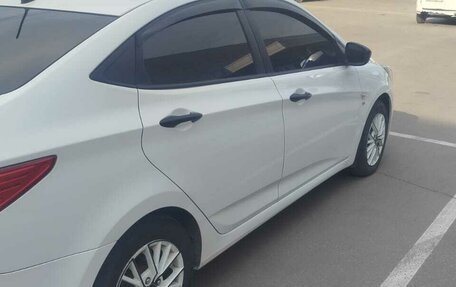 Hyundai Solaris II рестайлинг, 2014 год, 1 200 000 рублей, 6 фотография