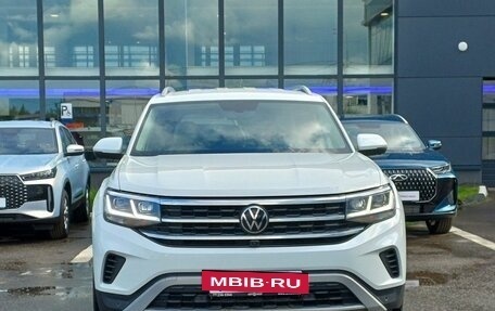 Volkswagen Teramont I, 2021 год, 4 399 000 рублей, 2 фотография