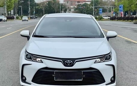 Toyota Corolla, 2022 год, 1 230 000 рублей, 2 фотография