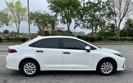 Toyota Corolla, 2022 год, 1 230 000 рублей, 6 фотография