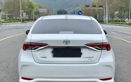 Toyota Corolla, 2022 год, 1 230 000 рублей, 3 фотография