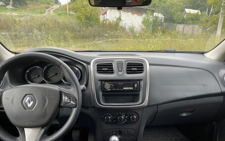 Renault Sandero II рестайлинг, 2017 год, 650 000 рублей, 6 фотография