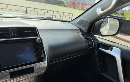 Toyota Land Cruiser Prado 150 рестайлинг 2, 2019 год, 4 770 000 рублей, 9 фотография