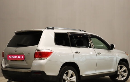 Toyota Highlander III, 2011 год, 1 849 000 рублей, 7 фотография