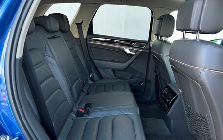 Volkswagen Touareg III, 2018 год, 3 790 500 рублей, 12 фотография