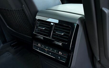 Volkswagen Touareg III, 2018 год, 3 790 500 рублей, 13 фотография