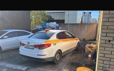 KIA Rio III рестайлинг, 2016 год, 290 000 рублей, 2 фотография