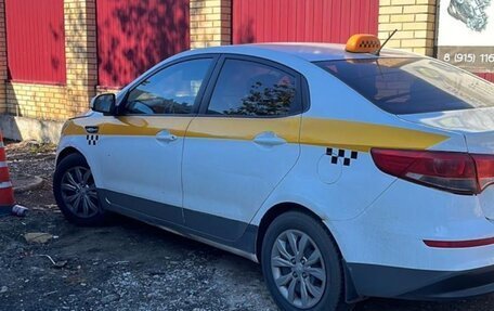KIA Rio III рестайлинг, 2016 год, 290 000 рублей, 3 фотография