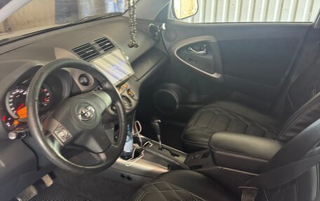 Toyota RAV4, 2006 год, 1 400 000 рублей, 13 фотография
