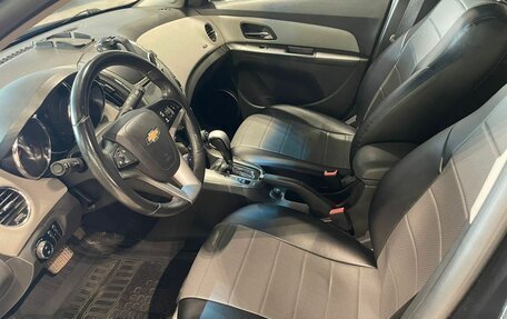 Chevrolet Cruze II, 2013 год, 800 000 рублей, 10 фотография