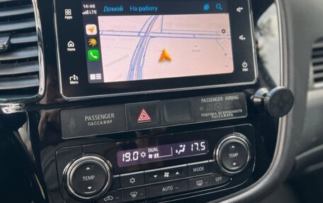 Mitsubishi Outlander III рестайлинг 3, 2018 год, 1 650 000 рублей, 21 фотография